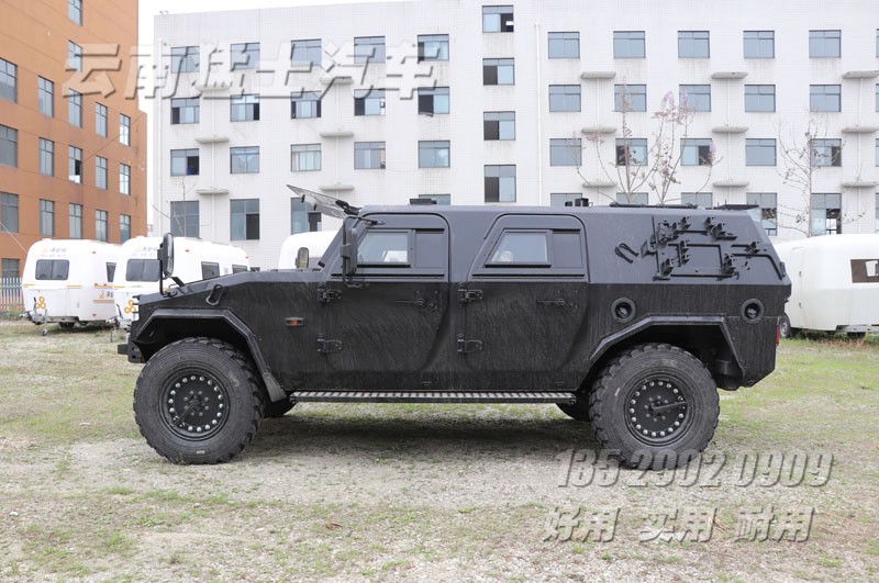 东风猛士,CSK162,防护型突击车,6座猛士车,高机动越野车,四驱猛士车