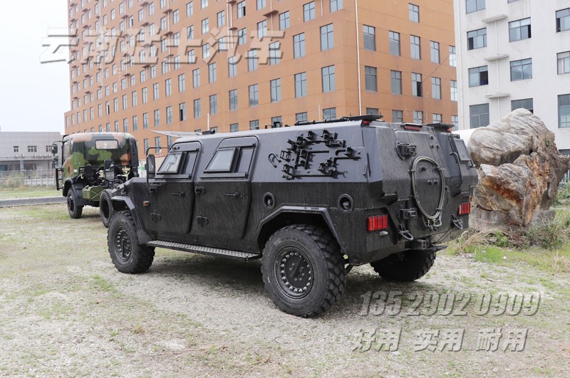 东风猛士,CSK162,防护型突击车,6座猛士车,高机动越野车,四驱猛士车