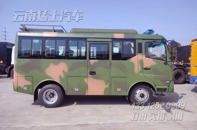 沙漠客车,四驱越野客车,东风客车,15座中巴车,沙漠旅游车