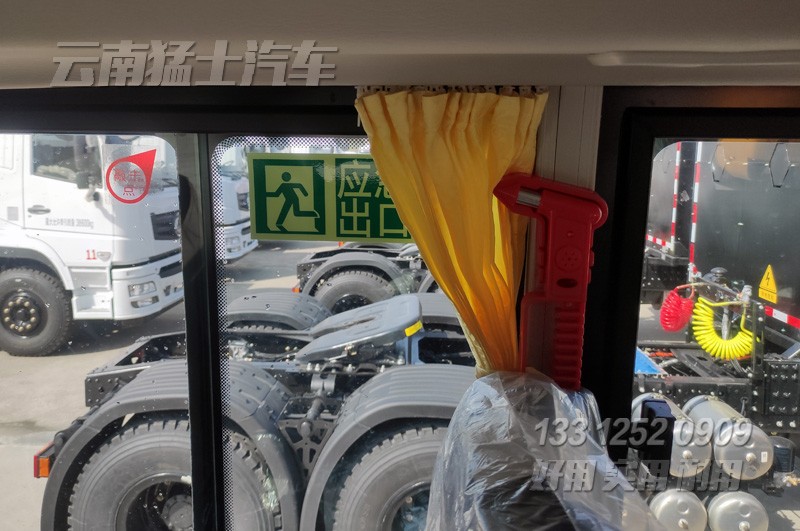 沙漠客车,四驱越野客车,东风客车,15座中巴车,沙漠旅游车