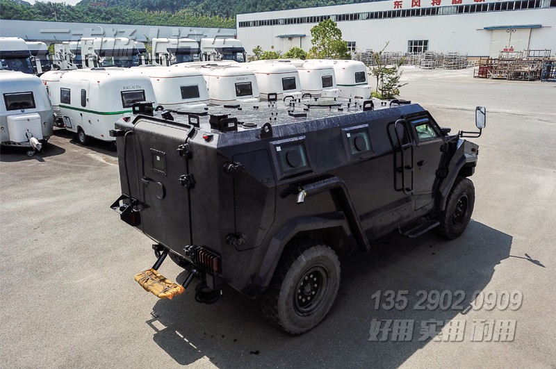 东风猛士四驱装甲车,EQ5091猛士车,第三代东风猛士,东风猛士车出口,防护型猛士装甲车,东风猛士越野车