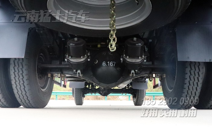 东风小四驱,右舵卡车,东风轻卡,东风福瑞卡,四驱越野卡车,四驱越野底盘