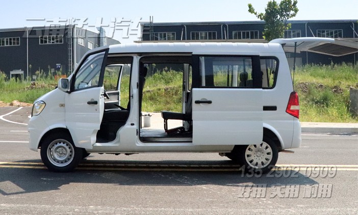 微型客车,小型客车,东风面包车,EQ6400,7座客车