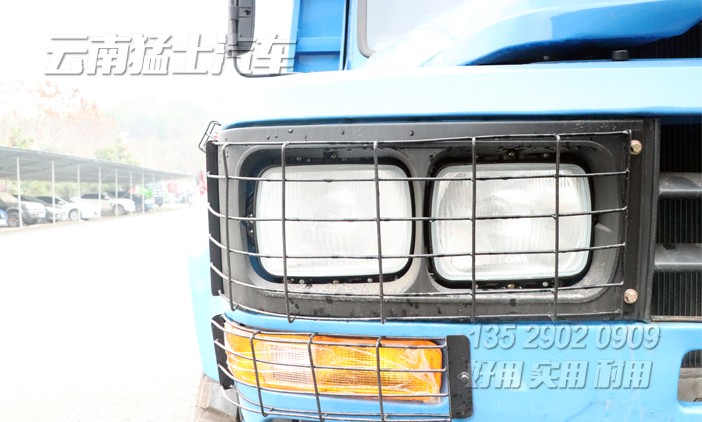 EQ2100自卸汽车,5吨尖头自卸车,东风蓝自卸车,出口车专供,六驱自卸车,6*6公路运输车