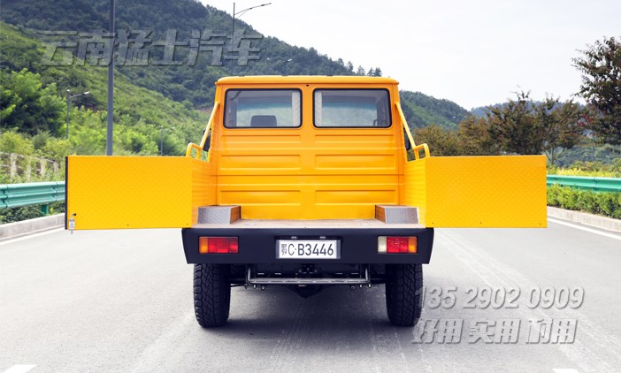 3吨卡车,双排依维柯,依维柯2045,四驱双排货车