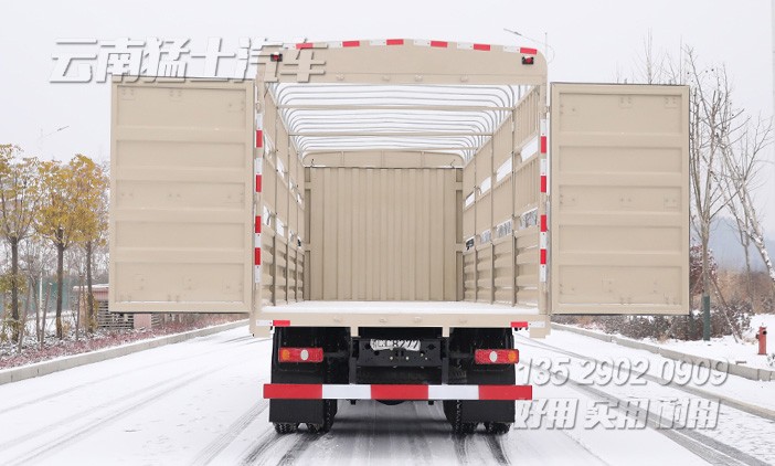 围栏畜牧车,果蔬运输车,12米重型货车,420马力仓栅车,四桥卡车,东风后八轮