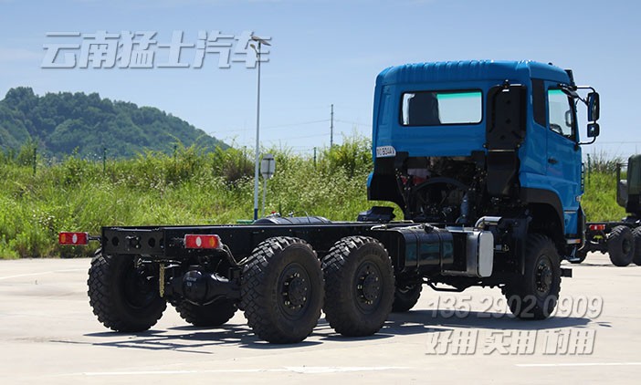 东风四驱六驱,25吨越野车,六驱专用车底盘,森林山路卡车改装