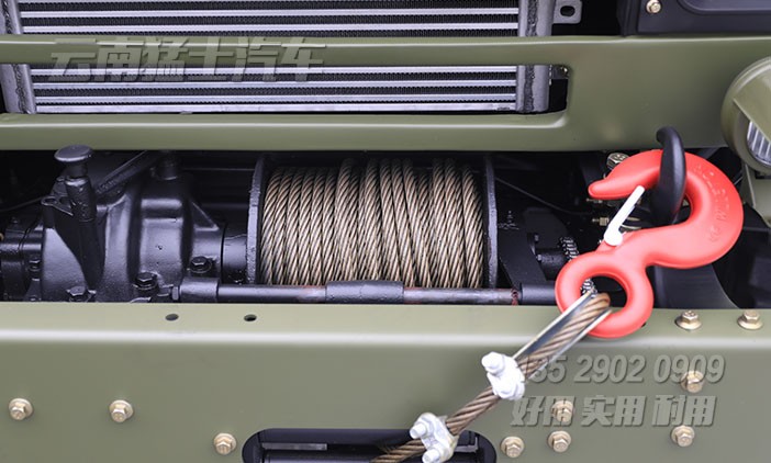 170马力尖头车,绿色卡车,出口专用底盘,越野车底盘,小型卡车底盘,全驱底盘