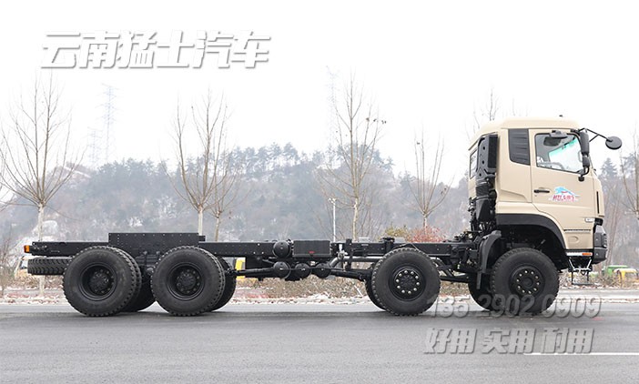 8*8底盘,越野专用车底盘,重型卡车底盘,四桥八驱底盘,重载底盘,前四后八底盘,底盘销售