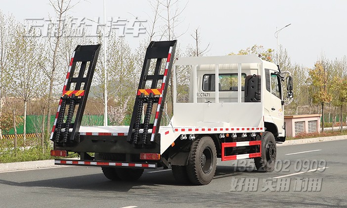 平板挖机车,挖掘机运输车,挖机托运平板车,钩机板,液压爬梯车