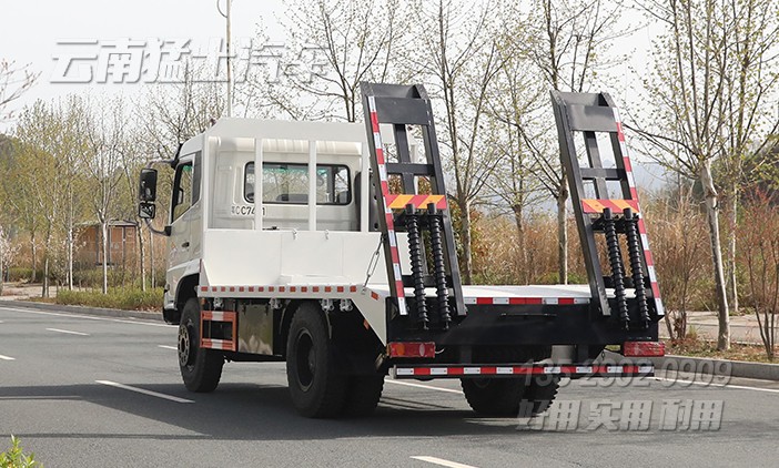平板挖机车,挖掘机运输车,挖机托运平板车,钩机板,液压爬梯车