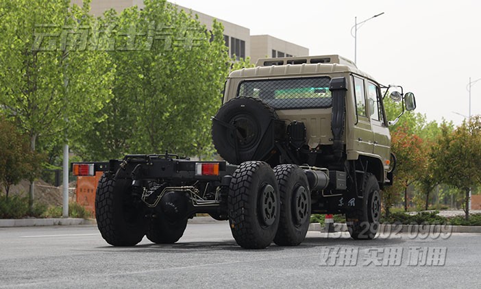 东风EQ2102NJ,六驱越野卡车底盘,越野专用车底盘,东风153高配,210马力双排卡车,轮胎充放气,后置绞盘