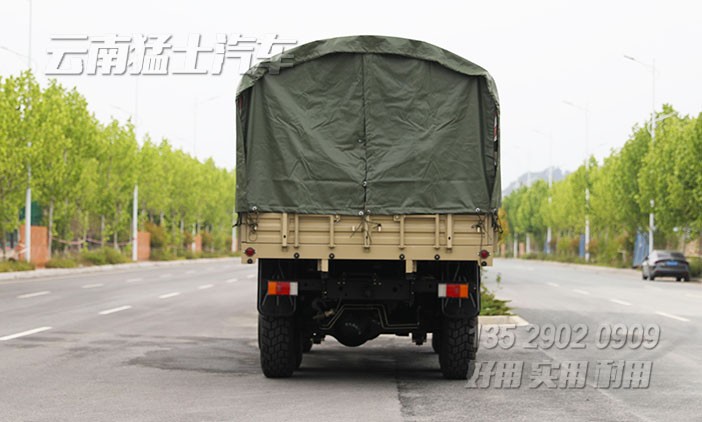 EQ2102N,东风双排卡车,东风153高配,3.5吨柴油运输车,全驱越野卡车,平头双排越野车