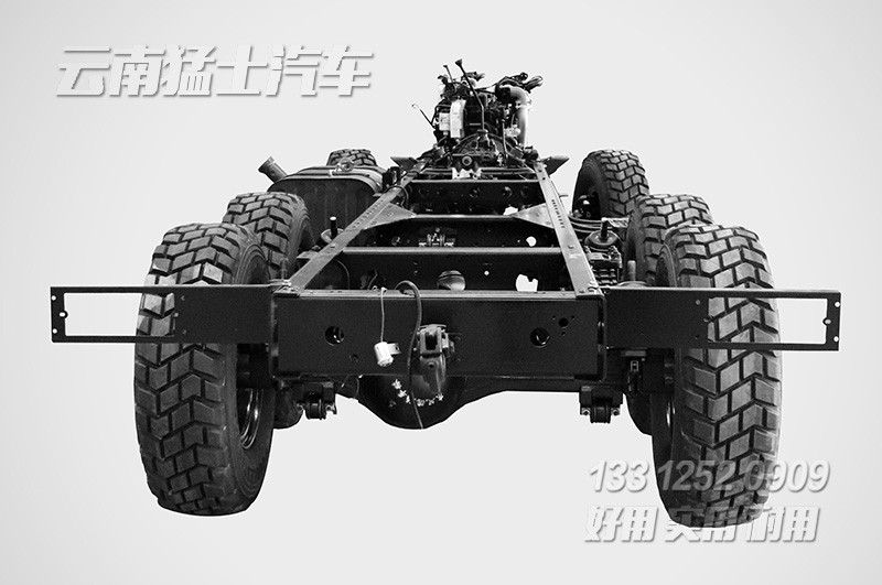 EQ2102,三类底盘,底盘改装,越野专用车,底盘性能,全驱底盘
