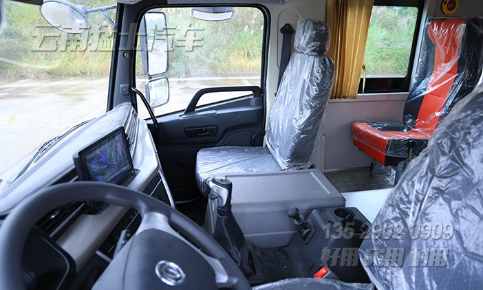 四驱客车,越野客车,23座客车,村村通,矿区通勤车,高底盘客车,观光车