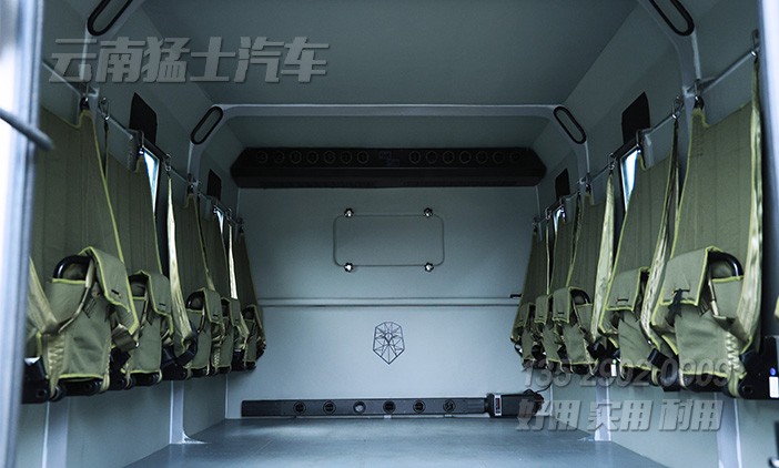 移动厢客,舱客车,10座方舱车,移动方舱车,四驱越野专用车,多功能厢客