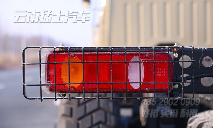 特种改装车,260马力底盘,六驱尖头底盘,25吨越野专用车,底盘出口定制,全驱专用车底盘