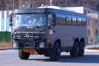 东风27座六驱越野客车_全驱森林消防运输车_乡村巴士通勤车