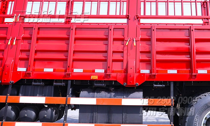 仓栅式运输车,四桥仓栅车,仓栏高栏货车,前四后八仓栏车,仓栏车出口,9.6米花栏车