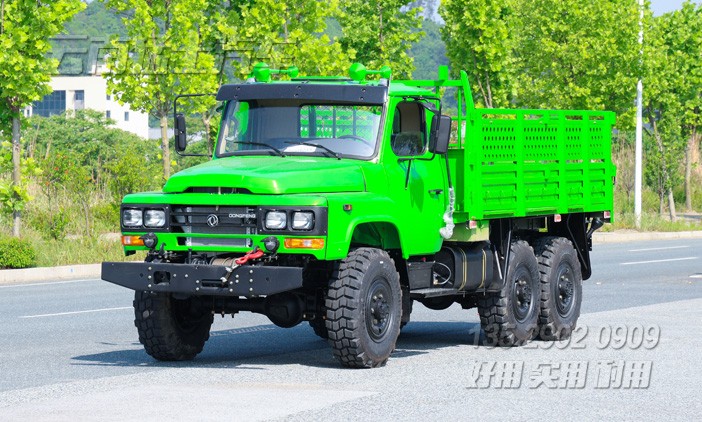 出口车定制,出口型越野车,东风240,EQ2082越野卡车,六驱货车