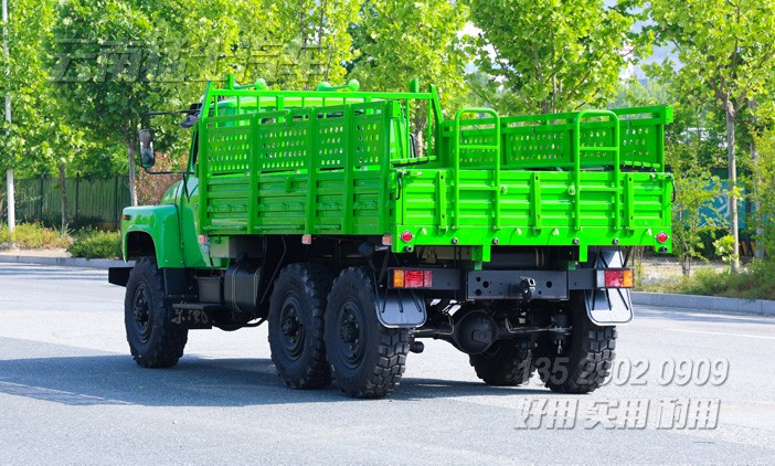 出口车定制,出口型越野车,东风240,EQ2082越野卡车,六驱货车