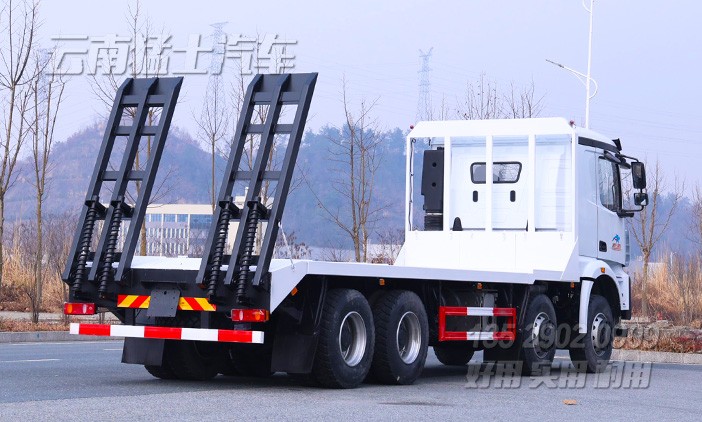 挖机运输车,平板运输车,四桥平板车,重型平板车,8米平板车