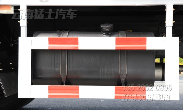 东风厢式运输车,封闭式厢式车,厢式平板车,厢式配送车,设备转运车