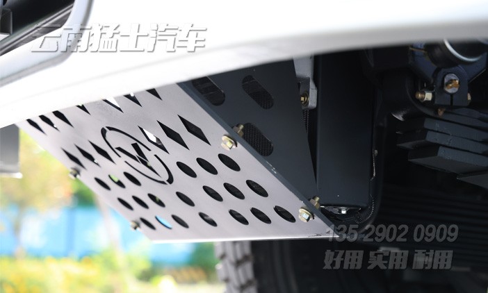 东风厢式运输车,封闭式厢式车,厢式平板车,厢式配送车,设备转运车