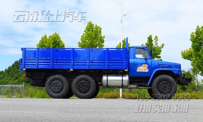 东风6*6,EQ2100,长头越野卡车,平板载货汽车,4.8米货箱
