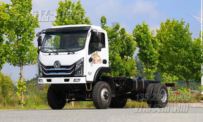 全驱山地运输车,4×4轻型卡车,卡车二类底盘,小型特种车底盘,特种车底盘改装厂家,东风轻卡底盘,二类底盘出口