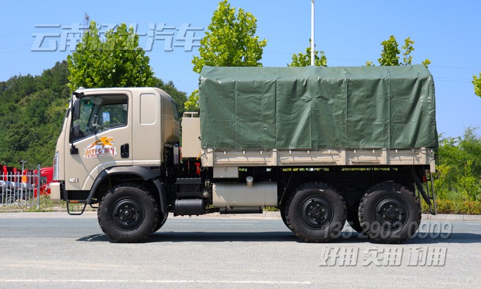 平头2082,升级款2082,全驱越野卡车,粮食蔬菜运输车,人员运输车,带雨布的越野卡车