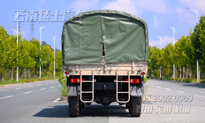平头2082,升级款2082,全驱越野卡车,粮食蔬菜运输车,人员运输车,带雨布的越野卡车